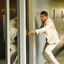 Adam Rodriguez in CSI: Miami nell'episodio Happy Birthday
