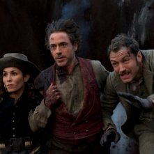Prima concitata immagine di gruppo di Sherlock Holmes 2