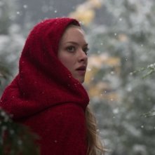 Un bel primo piano di Amanda Seyfried in Red Riding Hood
