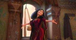 Donna Murphy in una scena del film Rapunzel - L'intreccio della torre