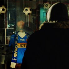 Reidar Sørensen malinconico nel film Tornando a casa per Natale