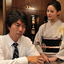 Tôru Nakamura e Manami Konishi in un'immagine del film Strangers in the City