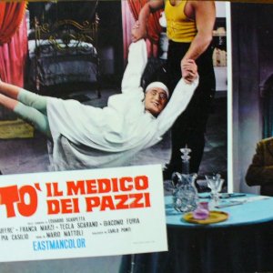 Wallpaper di Totò ne Il medico dei pazzi