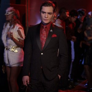 Chuck (Ed Westwick) alla festa in maschera nell'episodio The Witches of Bushwick di Gossip Girl