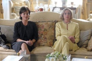 Helen McCrory e Hope Davis in una immagine del film I due presidenti (The Special Relationship)