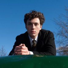 Aaron Johnson nei panni del giovanissimo John Lennon nel film Nowhere Boy