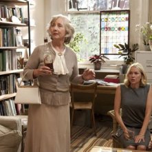 Naomi Watts e Gemma Jones in un'immagine della commedia You Will Meet a Tall Dark Stranger