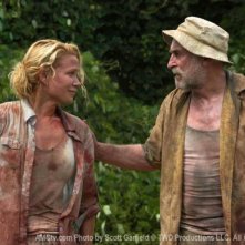 Laurie Holden e Jeffrey DeMunn in una scena dell'episodio Wildfire di The Walking Dead