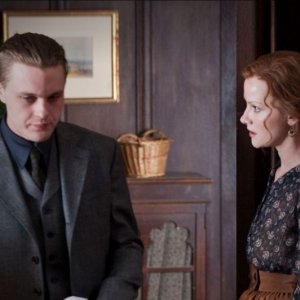 Michael Pitt e Gretchen Mol in una scena dell'episodio Paris Green di Boardwalk Empire
