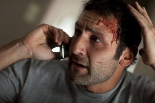 Un disperato Gilles Lellouche nel thriller À bout portant