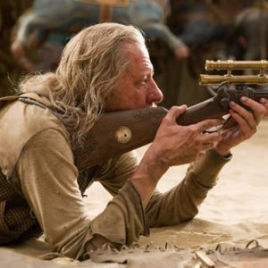 Geoffrey Rush  è Ron nel film The Warrior's Way