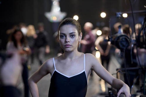 Una scena con Mila Kunis in Il Cigno Nero
