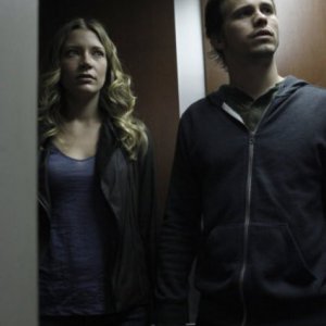 Sarah Roemer e Jason Ritter in una scena dell'episodio Everything Will Change di The Event