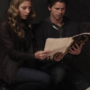 Sarah Roemer e Jason Ritter nell'episodio Everything Will Change di The Event