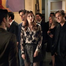 Connor Paolo (di spalle), Penn Badgley, Leighton Meester e Kevin Zegers nell'episodio The Townie di Gossip Girl
