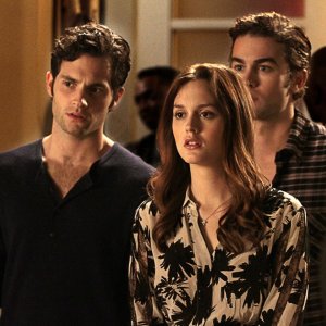 Penn Badgley, Leighton Meester e Chace Crawford nell'episodio The Townie di Gossip Girl