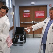 William Shatner e Andrew J. West in $#*! My Dad Says nell'episodio Family Dinner for Schmucks