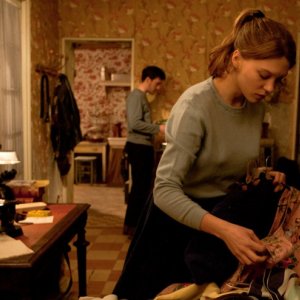 Léa Seydoux in una scena del drammatico Roses à crédit