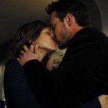 Autumn Reeser e Josh Stewart nell'episodio No Ordinary Friends di No Ordinary Family