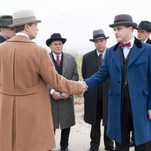 Michael Pitt, Steve Buscemi e Michael Stuhlbarg in una scena dell'episodio A Return to Normalcy di Boardwalk Empire