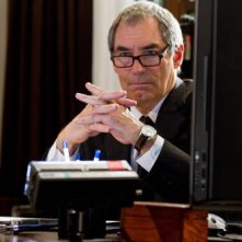 Timothy Dalton nel film The Tourist