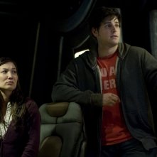 Lisa (Jennifer Spence) e Eli (David Blue) nell'episodio Resurgence di Stargate Universe