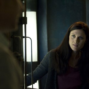 Rachel (Michelle Harrison) in una scena dell'episodio Visitation di Stargate Universe