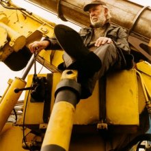 Jean-Pierre Marielle in una scena del film L'esplosivo piano di Bazil
