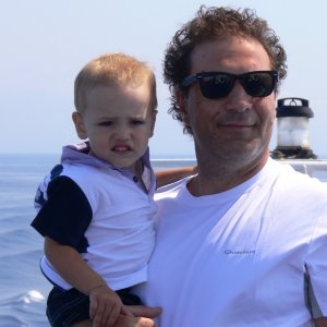 Giuseppe Mattia con suo figlio.