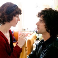 Miranda July e Hamish Linklater in una scena di The Future