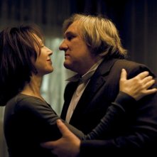 Nathalie Baye e Gérard Depardieu nel film Small World
