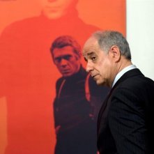 Toni Servillo in una immagine del film Un balcon sur la mer