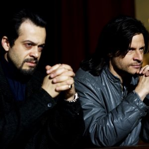 Andrea Sartoretti (Bufalo) con Mauro Meconi (Fierolocchio) nell'ultimo episodio di Romanzo Criminale 2