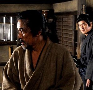 Koji Yakusho duetta con Koichi Sato nel film The Last Chushingura