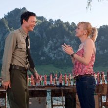 Tom Cavanagh e Anna Faris in carne e ossa nel film Yogi Bear 3D