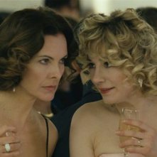 Carole Bouquet e Julie Depardieu nel film Libre échange