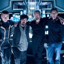 Il regista Joseph Kosinski sul set di Tron Legacy tra Sam Flynn e Jeff Bridges