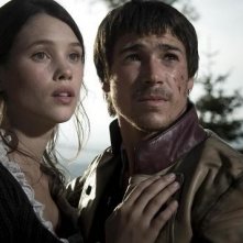 Astrid Berges-Frisbey e Juan José Ballesta nel film Bruc: El Desafío