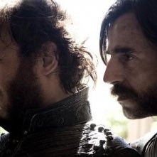 Vincent Perez e Santi Millán in una scena di Bruc: El Desafío