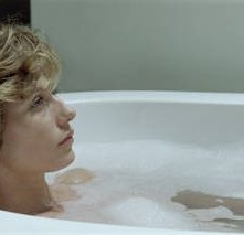 Cécile De France in un'immagine del film Hereafter