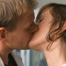 Devid Striesow e Sophie Rois nel film Drei