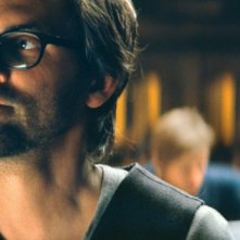 Sebastian Schipper in una scena del film Drei di Tom Tykwer