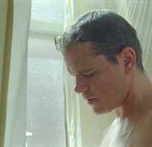 Un'immagine di Matt Damon dal film Hereafter