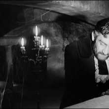 Arturo Dominici assassinato in una sequenza del film Danza Macabra