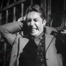 Georges Rivière in una scena del film Danza Macabra