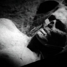 Una inquietante scena del film Danza Macabra (1964)