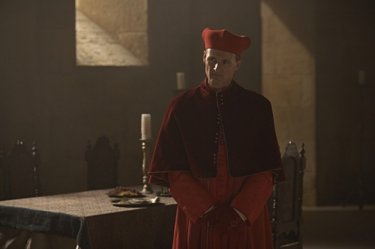Colm Feore è il Cardinale Della Rovere nella serie The Borgias