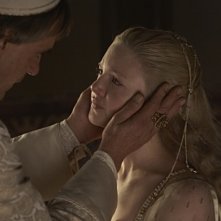 Holliday Grainger è Lucrezia Borgia nella serie The Borgias