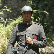 Neri Marcorè nella miniserie Eroi per caso