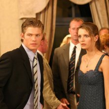 Chris Carmack E Mischa Barton In Una Scena Dell Episodio Una Casa Sicura Di The O C 188264